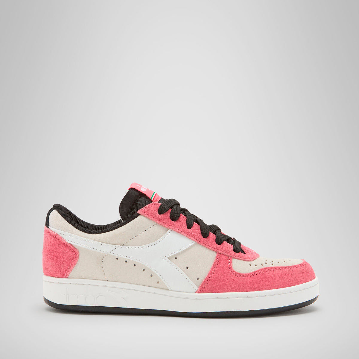 MAGIC BASKET LOW SUEDE WN – Diadora Argentina1