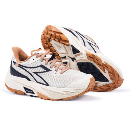 sestriere#d1244-whisper-white/black/biscuit