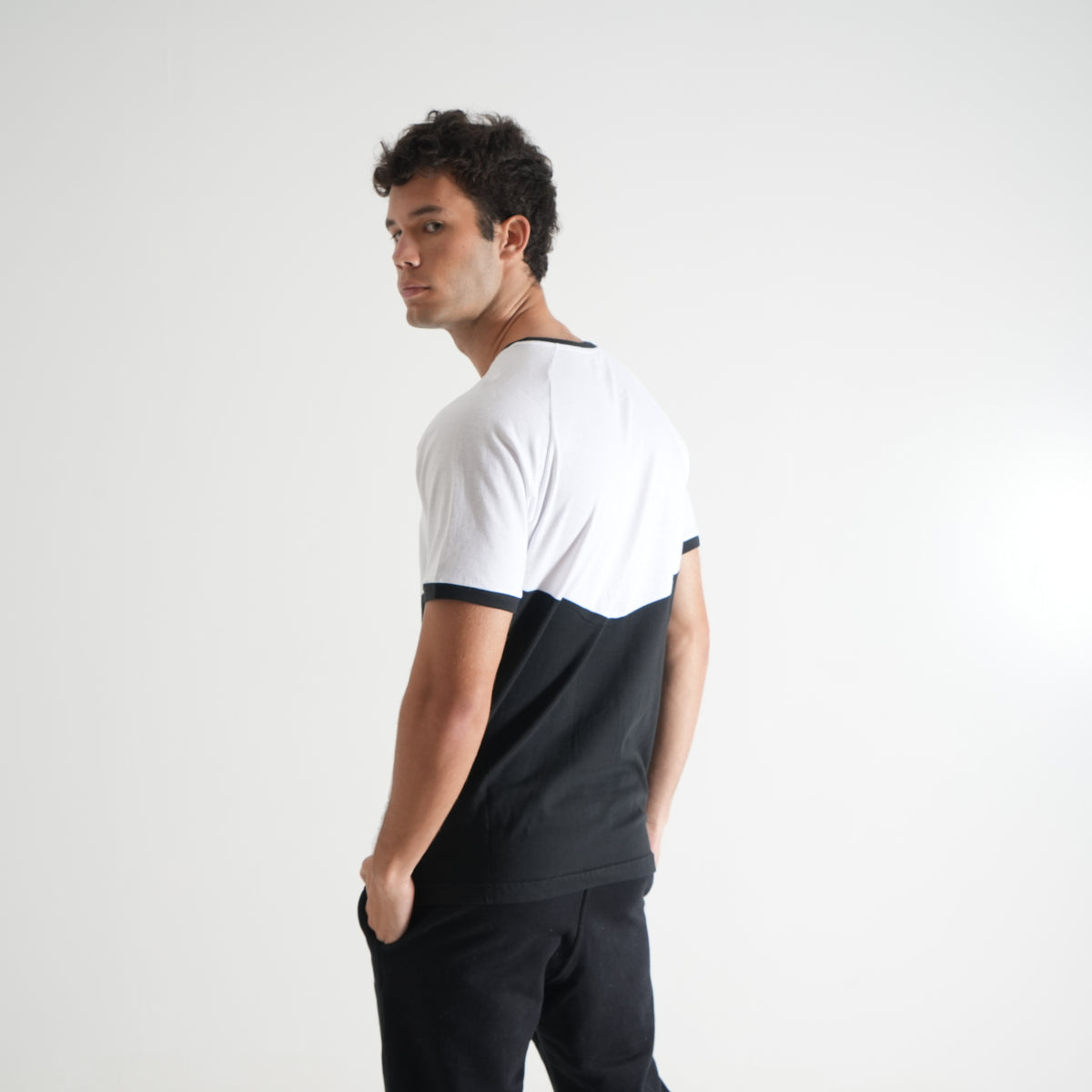 camilo-tee#negro/blanco
