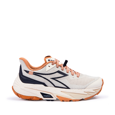 sestriere#d1244-whisper-white/black/biscuit