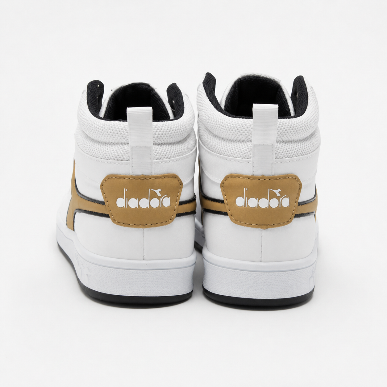hicentrale#blanco/dorado/negro